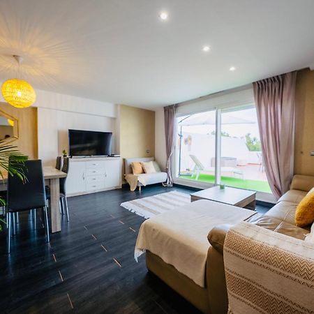 Frente A La Playa Apartamento Boutique En 马尔韦利亚 外观 照片