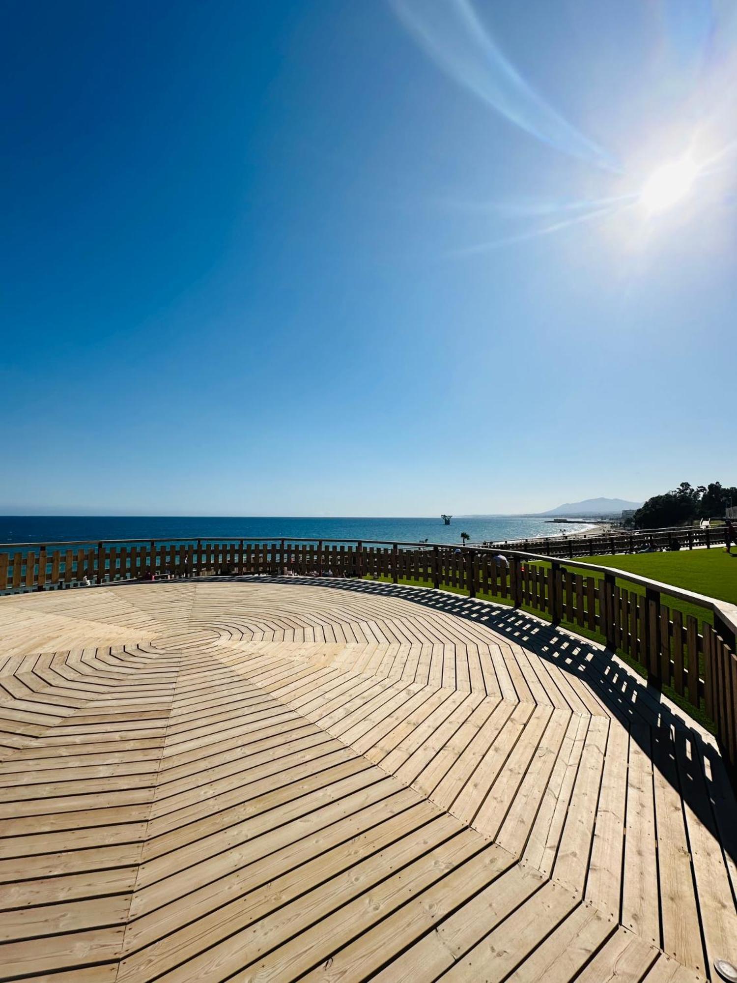 Frente A La Playa Apartamento Boutique En 马尔韦利亚 外观 照片