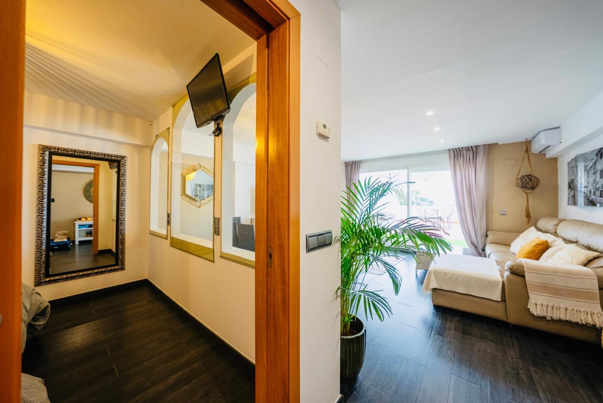 Frente A La Playa Apartamento Boutique En 马尔韦利亚 外观 照片