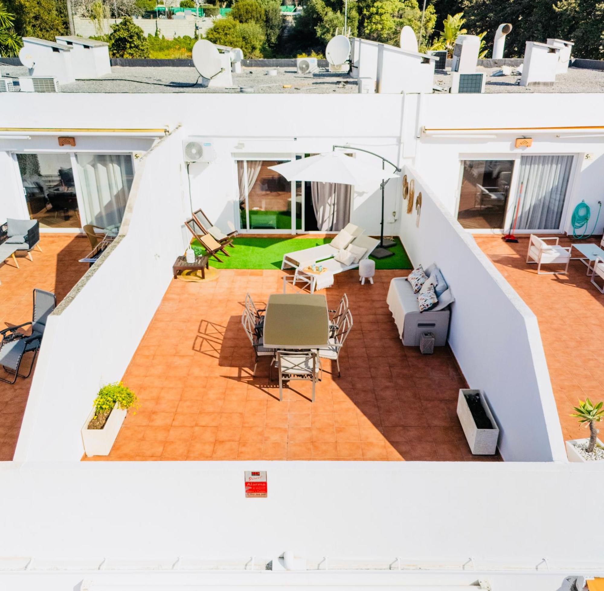 Frente A La Playa Apartamento Boutique En 马尔韦利亚 外观 照片