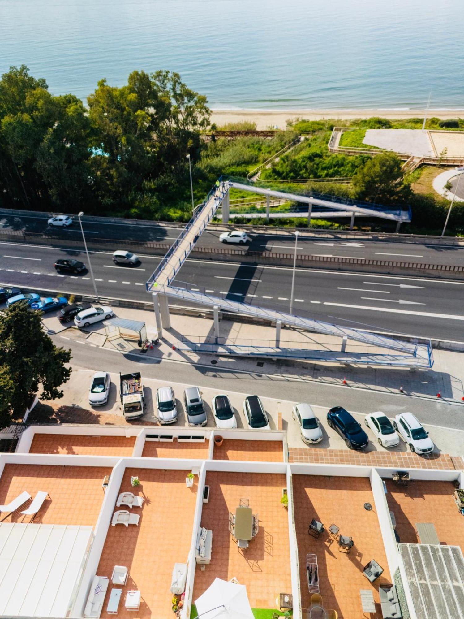 Frente A La Playa Apartamento Boutique En 马尔韦利亚 外观 照片